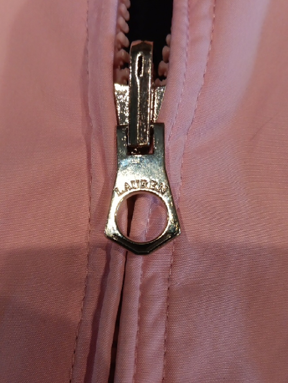 Light Pink Sleeveless Zip Front Vest - Picture 3 of 4